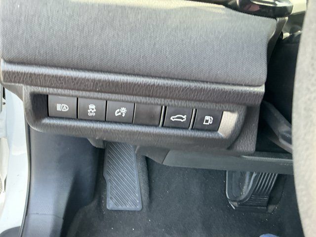 Used 2025 Toyota Camry LE FWD image 19