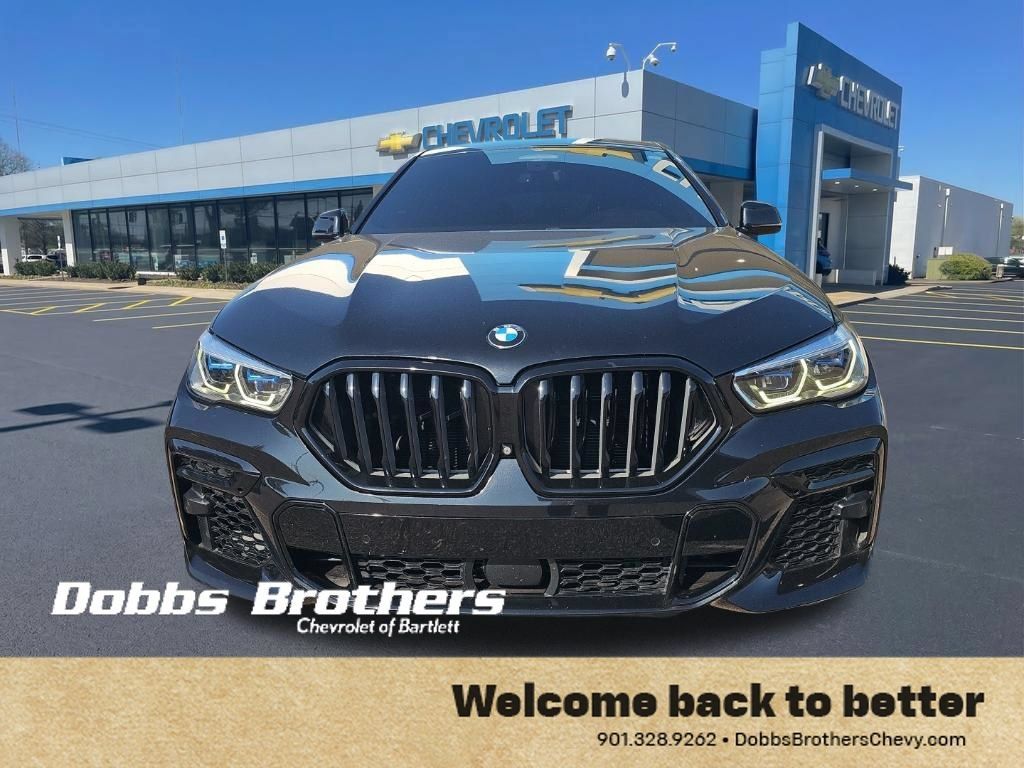 Used 2022 BMW X6 M50i w/ Executive Package AWD/4WD image 3
