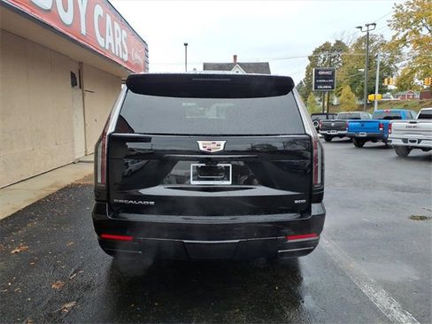 Used 2025 Cadillac Escalade ESV Sport Platinum image 6