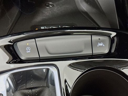 New 2026 Chevrolet Trax ACTIV w/ Sunroof Package image 39