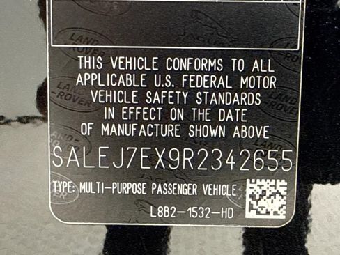 Used 2024 Land Rover Defender 110 S AWD/4WD image 28