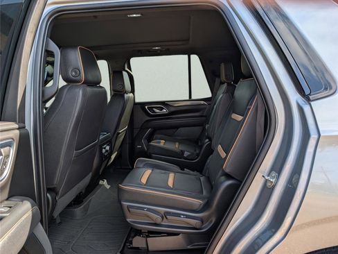 Used 2023 GMC Yukon AT4 w/ Technology Package image 28