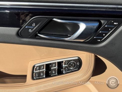 Used 2022 Porsche Macan image 20