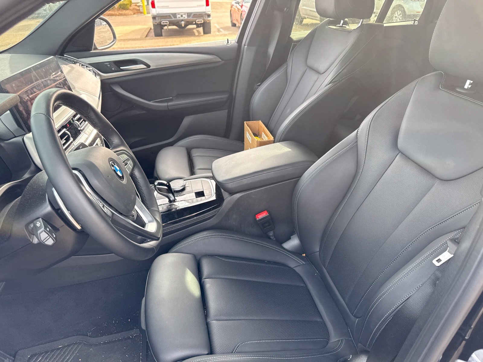 Certified 2024 BMW X4 xDrive30i w/ Premium Package AWD/4WD image 13