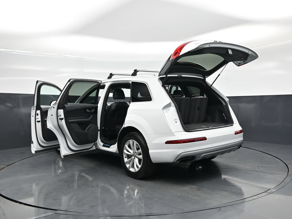 Used 2019 Audi Q7 3.0T Premium w/ Convenience Package AWD/4WD image 38