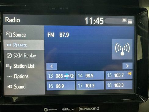 Used 2021 Toyota Tundra SR5 w/ Convenience Package AWD/4WD image 29