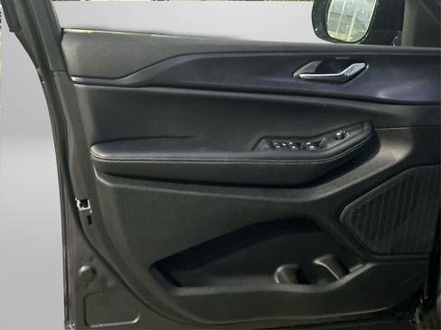 New 2025 Jeep Grand Cherokee L Altitude image 23