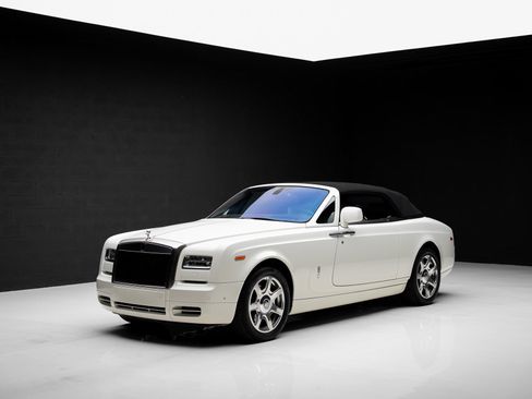 Used 2013 Rolls-Royce Phantom Drophead Coupe image 6