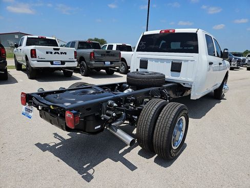 New 2026 RAM 3500 Tradesman w/ Chrome Appearance Group A AWD/4WD image 7