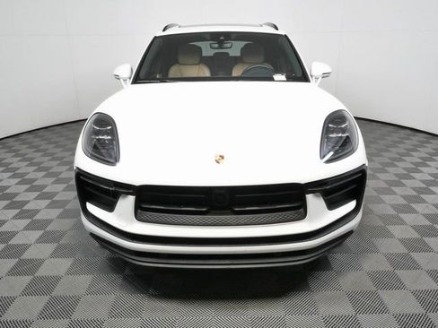 Certified 2024 Porsche Macan w/ Premium Plus Package AWD/4WD image 36