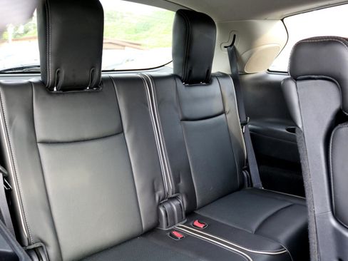 Used 2016 INFINITI QX60 Luxe image 44