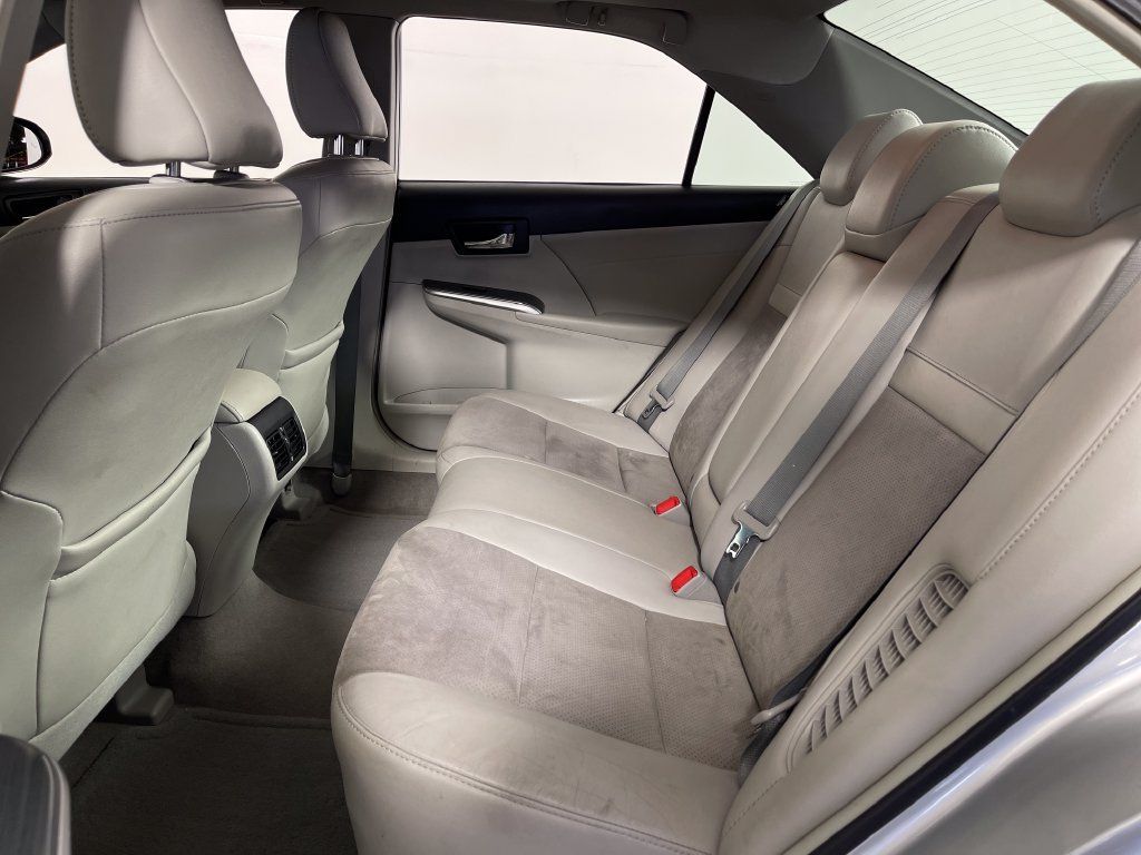Used 2013 Toyota Camry XLE w/ Leather Pkg FWD image 13