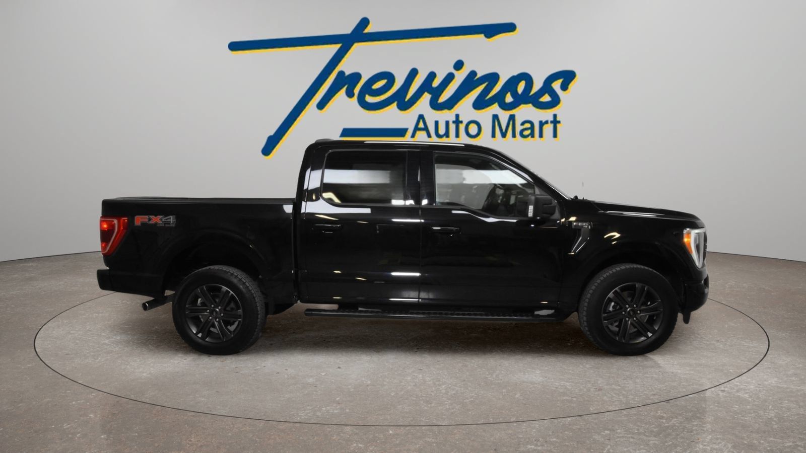 Used 2022 Ford F150 XLT w/ Equipment Group 302A High AWD/4WD image 5