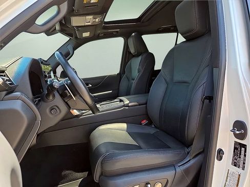 Used 2023 Lexus LX 600 4WD w/ Interior Upgrade Package image 17