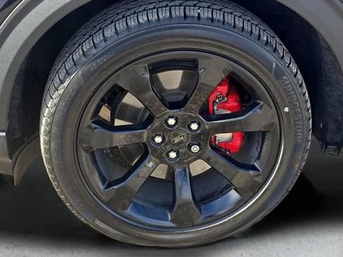 Used 2022 Ford Explorer ST w/ Equipment Group 401A image 9