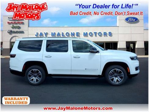 Used 2024 Jeep Wagoneer Series II w/ Flexible Seating Group AWD/4WD image 1