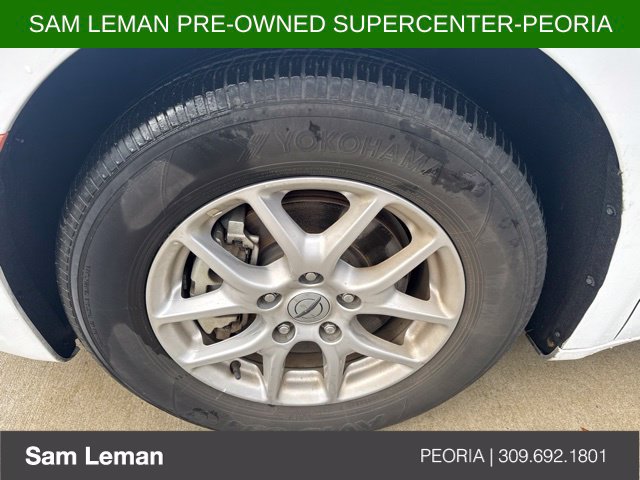 Used 2024 Chrysler Pacifica Touring-L FWD image 7