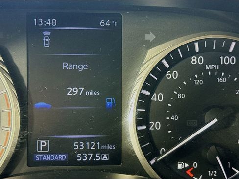 Used 2019 INFINITI Q50 Luxe w/ All Weather Package (L93) image 14