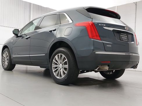 Used 2019 Cadillac XT5 Luxury AWD/4WD image 3