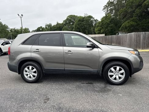 Used 2013 Kia Sorento LX FWD image 7
