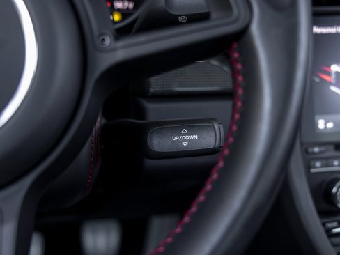 Certified 2018 Porsche 911 GT3 RWD image 33