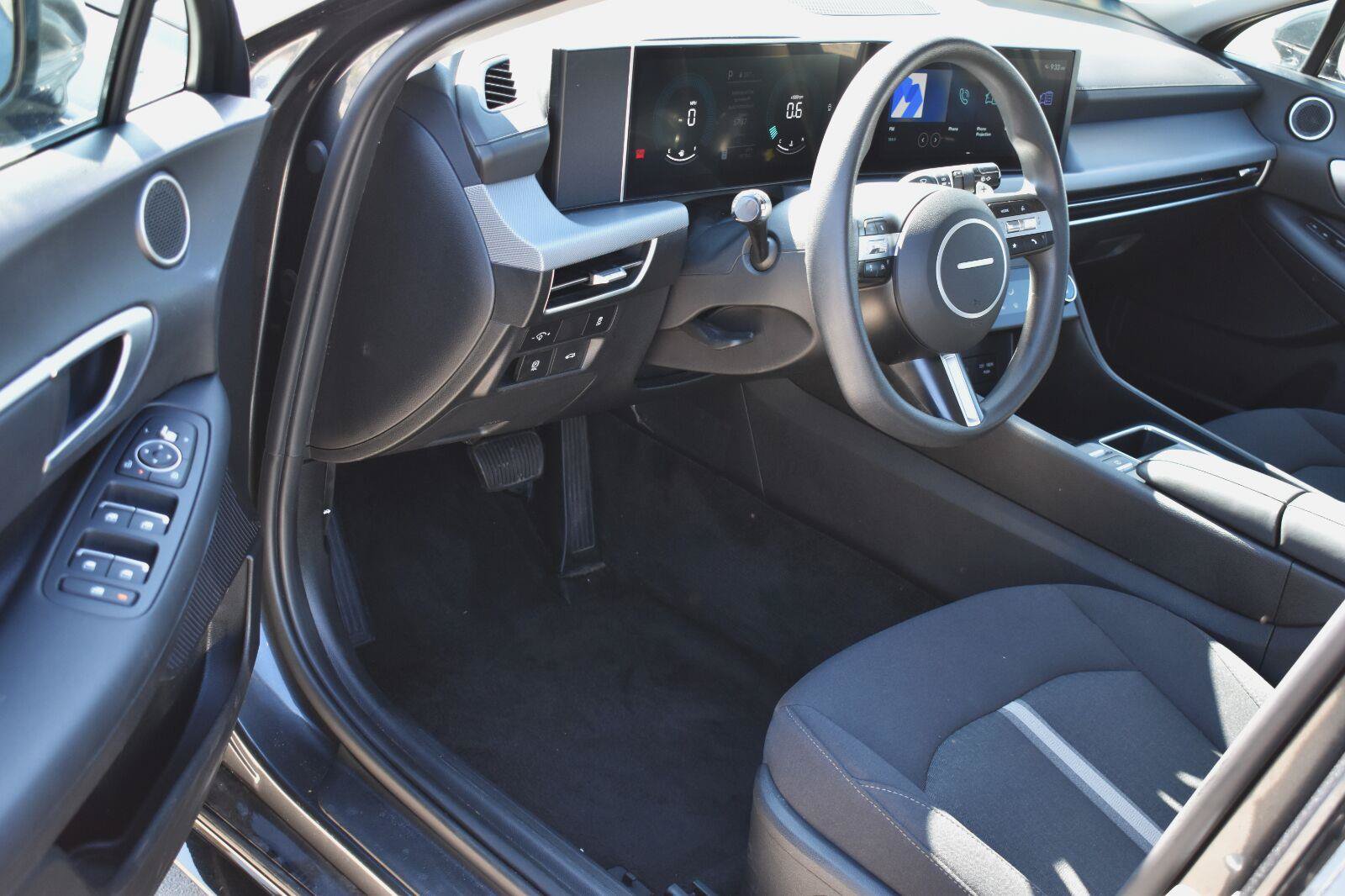 Used 2025 Hyundai Sonata SEL FWD image 22