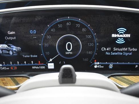 Used 2023 Cadillac Escalade ESV Premium Luxury Platinum w/ Heavy-Duty Trailer Package image 18