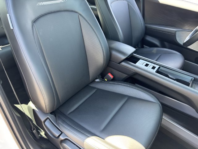 Used 2025 Hyundai Ioniq 6 SEL AWD/4WD image 10
