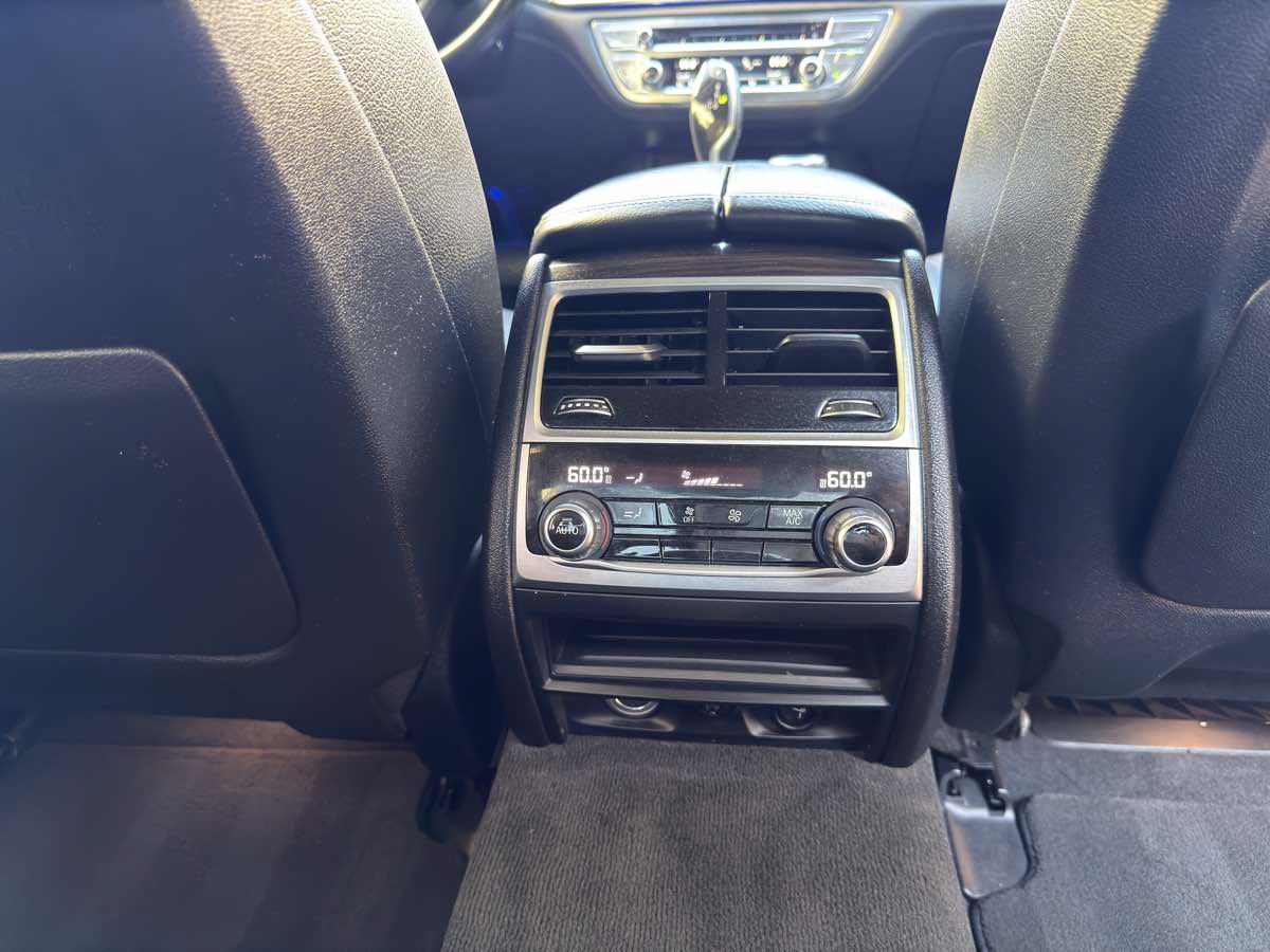 Used 2016 BMW 740i RWD image 67