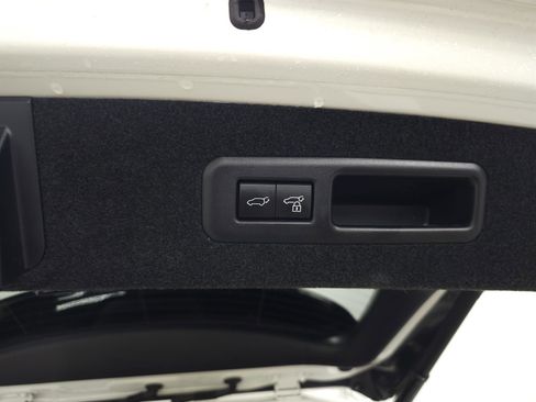 Used 2022 Lexus RX 350L FWD w/ Premium Package image 9
