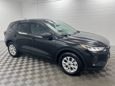 Used 2025 Ford Escape Active w/ Cold Weather Package AWD/4WD image 4