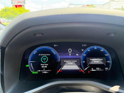 Used 2025 Toyota Camry XSE FWD image 14