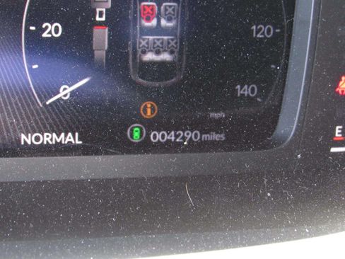 Certified 2025 Acura ADX AWD image 30