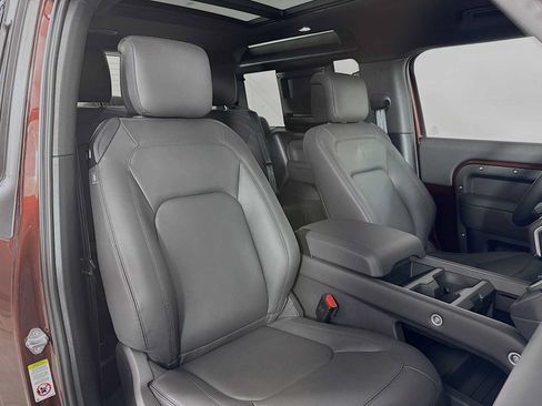 New 2026 Land Rover Defender 90 X-Dynamic SE AWD/4WD image 26