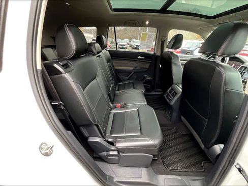 Used 2023 Volkswagen Atlas SE image 16