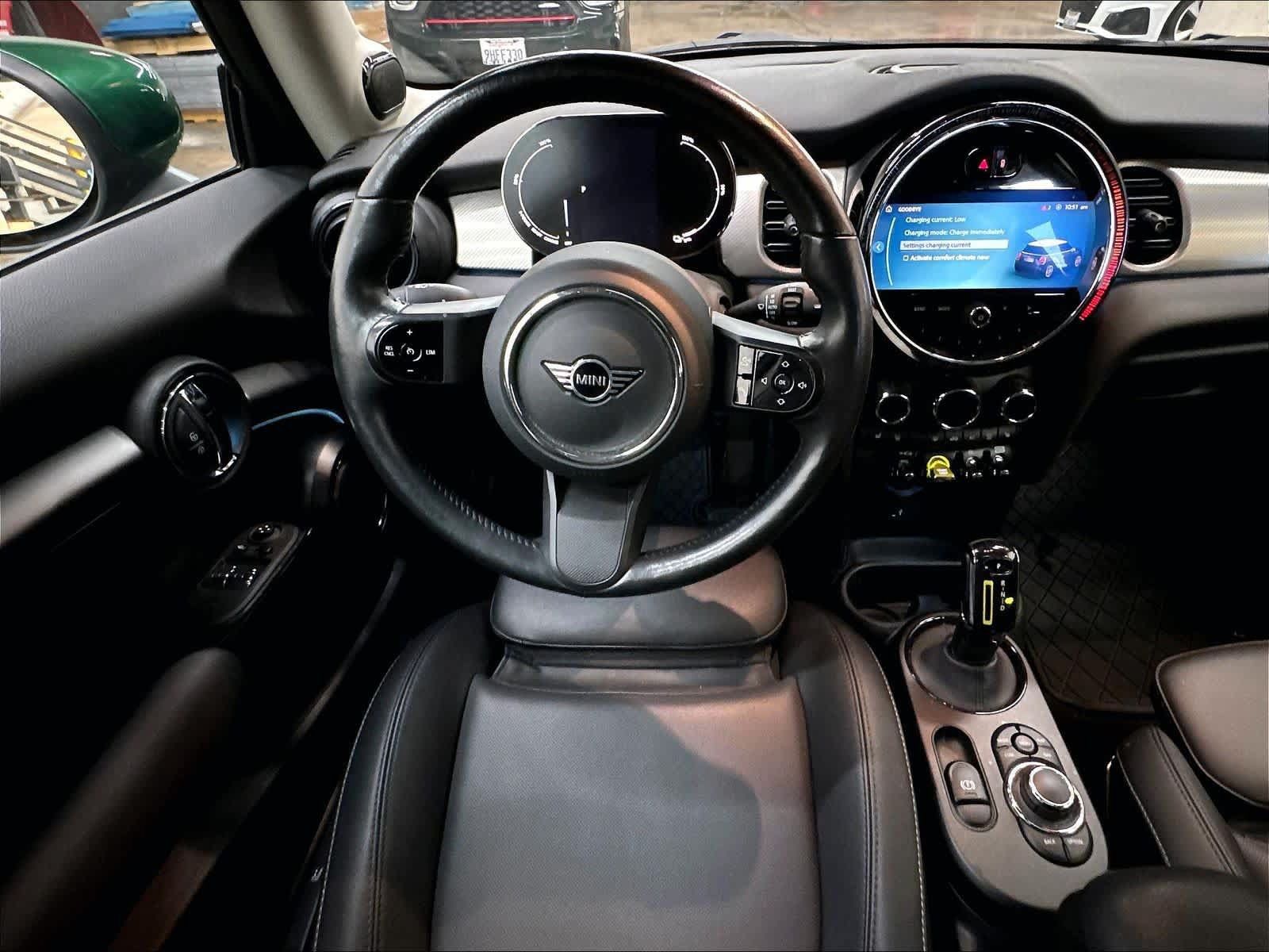 Used 2024 MINI Cooper SE FWD image 8