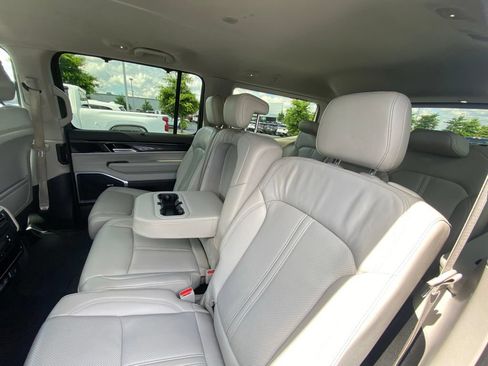 Used 2022 Jeep Wagoneer Series I w/ Convenience Group I RWD image 23