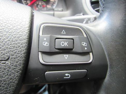 Used 2017 Volkswagen Tiguan Wolfsburg Edition image 36