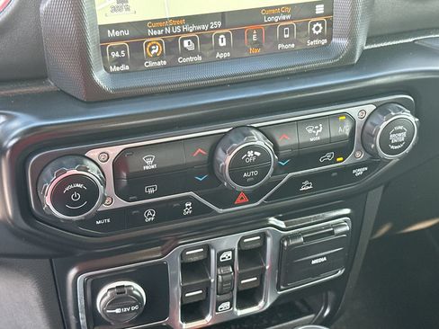 Used 2021 Jeep Gladiator Overland w/ Popular Equipment Package AWD/4WD image 19