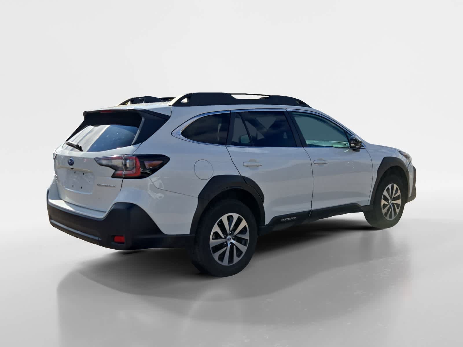 Used 2025 Subaru Outback Premium AWD/4WD image 5