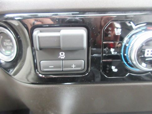 New 2026 GMC Sierra 1500 SLT w/ SLT Premium Plus Package image 20