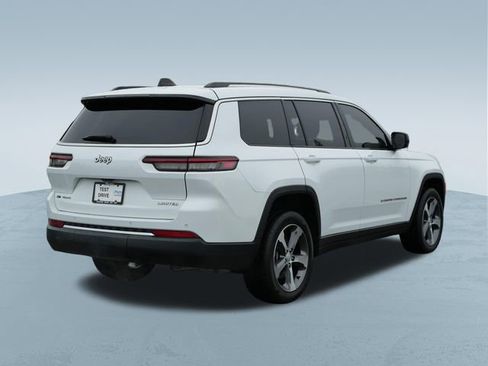 Used 2023 Jeep Grand Cherokee L Limited AWD/4WD image 9