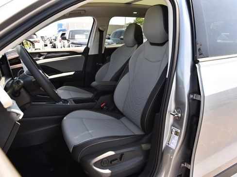 New 2026 Volkswagen Tiguan SE AWD/4WD image 19