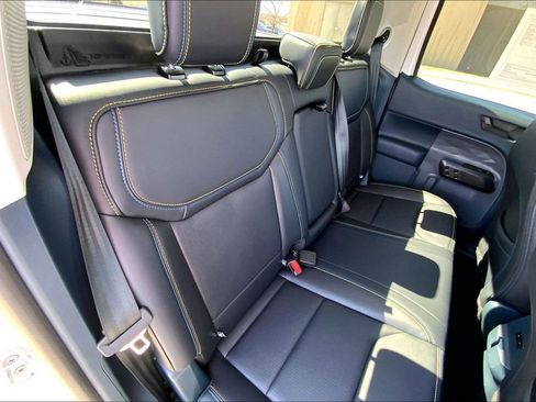 Used 2025 Ford Maverick Lobo AWD/4WD image 24