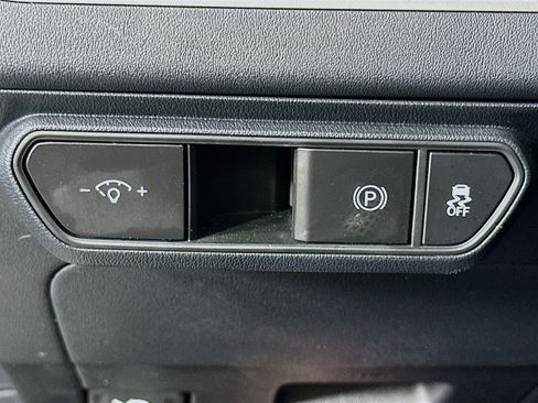 Used 2025 Kia K4 FWD image 17