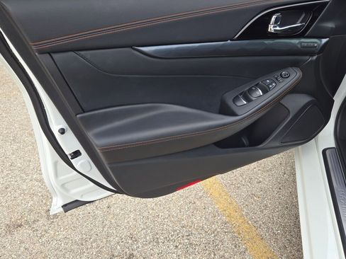 Used 2023 Nissan Maxima SR w/ Sport Mat Group FWD image 19