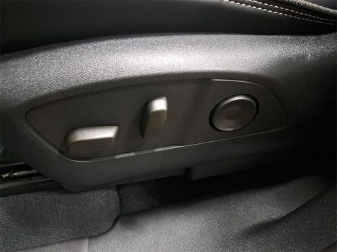 New 2025 GMC Sierra EV Denali image 32