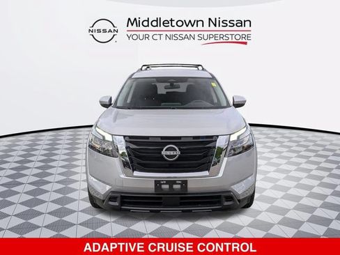 Certified 2025 Nissan Pathfinder SV AWD/4WD image 9