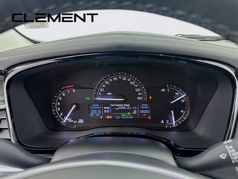 Used 2017 Cadillac XT5 Premium Luxury image 18