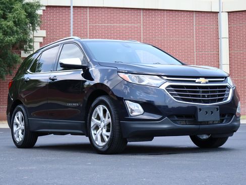 Used 2020 Chevrolet Equinox Premier FWD image 1